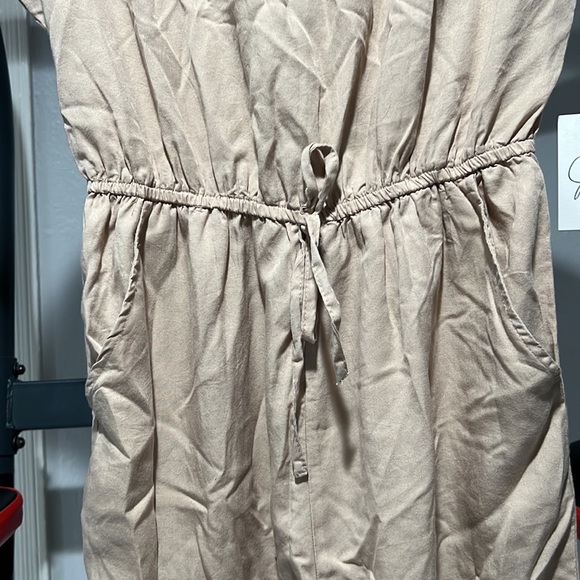 Beige Short sleeve jumpsuit - Picture 3 of 5